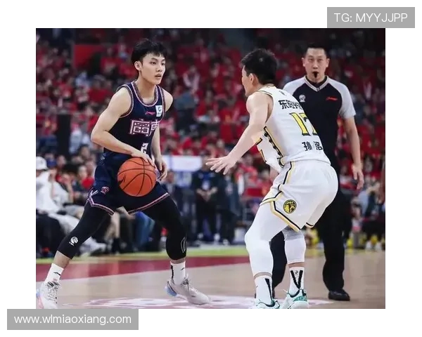 聚焦CBA联盟本赛季激烈竞争全面解析球队表现与冠军格局走向趋势