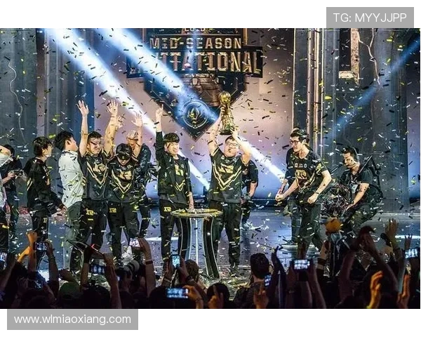 RNG战队在比赛中的整体压制表现与战术得失分析