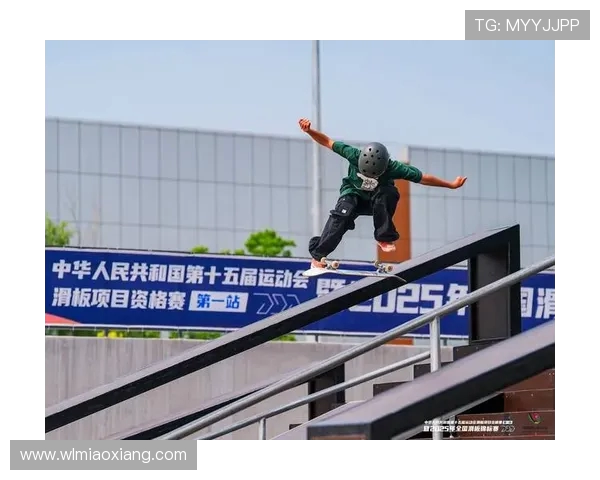 西安滑板队的拼搏历程与攀岩联赛的精彩瞬间回顾 西安滑板队的拼搏历程与攀岩联赛的精彩瞬间回顾