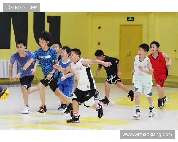 以篮球视角探索团队协作与竞技魅力在现代体育中的新时代发展篇章