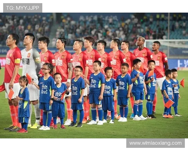 深度解读苏超足球联赛当季竞争格局与强队走势及潜力黑马分析 深度解读苏超足球联赛当季竞争格局与强队走势及潜力黑马分析